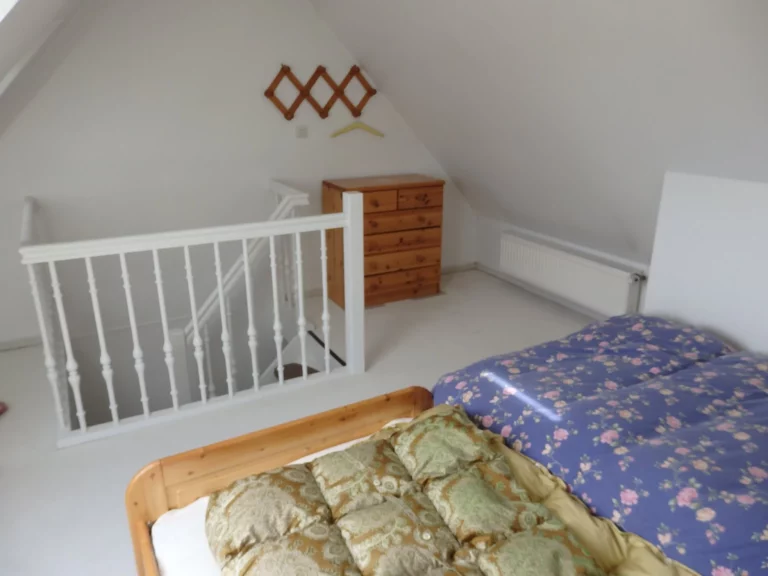 Schlafzimmer DG