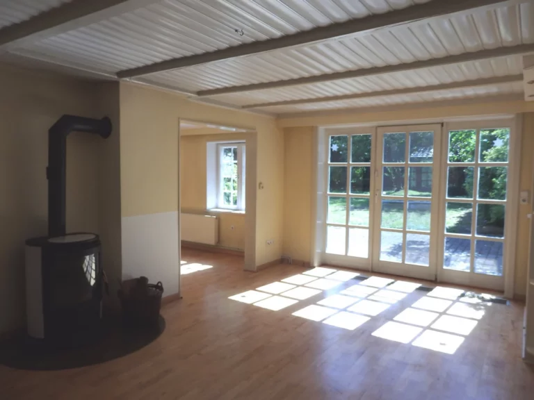 Wohnzimmer mit Kamin