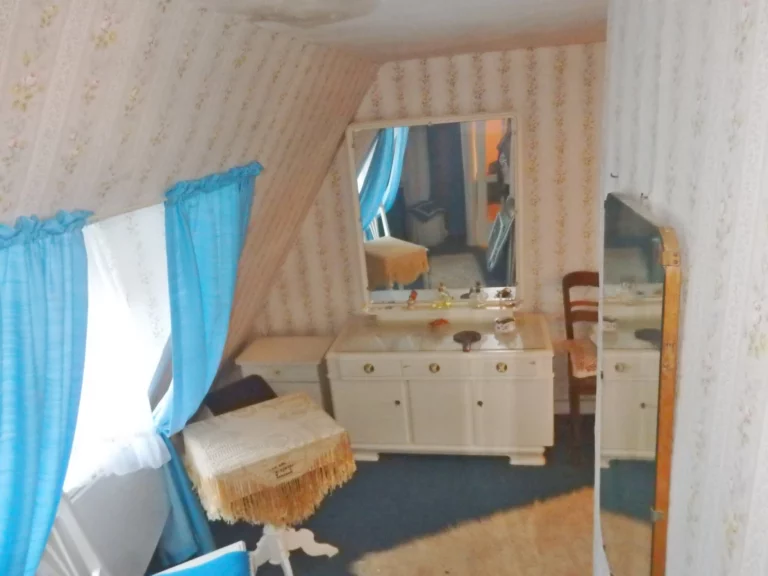 Schlafzimmer DG